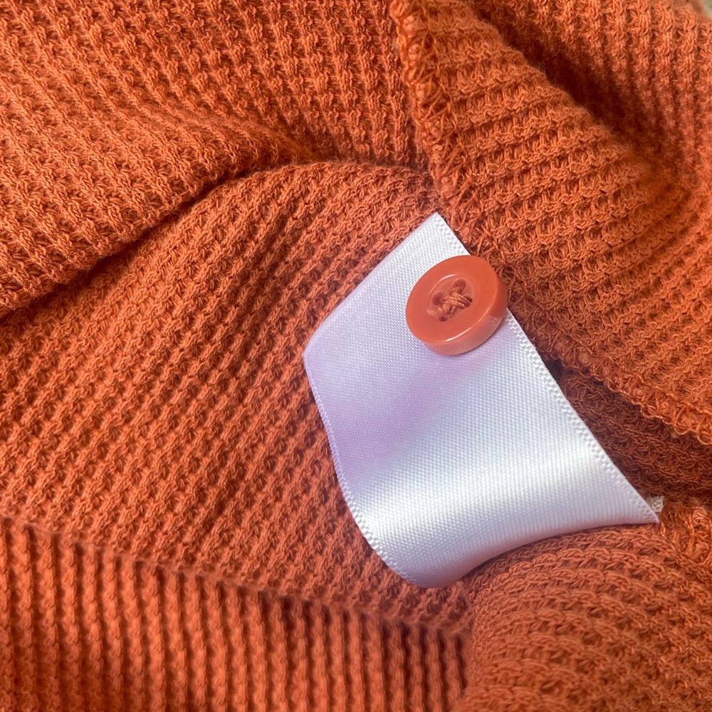 EVERLANE Waffle Long Sleeve Crop Shirt, Burnt Orange - XXS - Picture 12 of 13